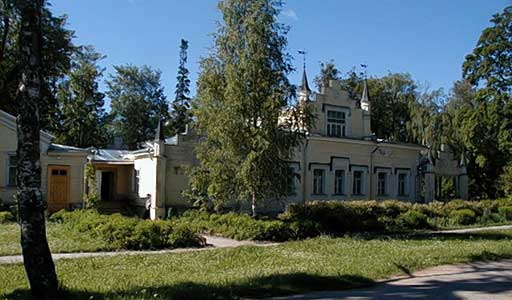  N. Roerikh Estate Museum